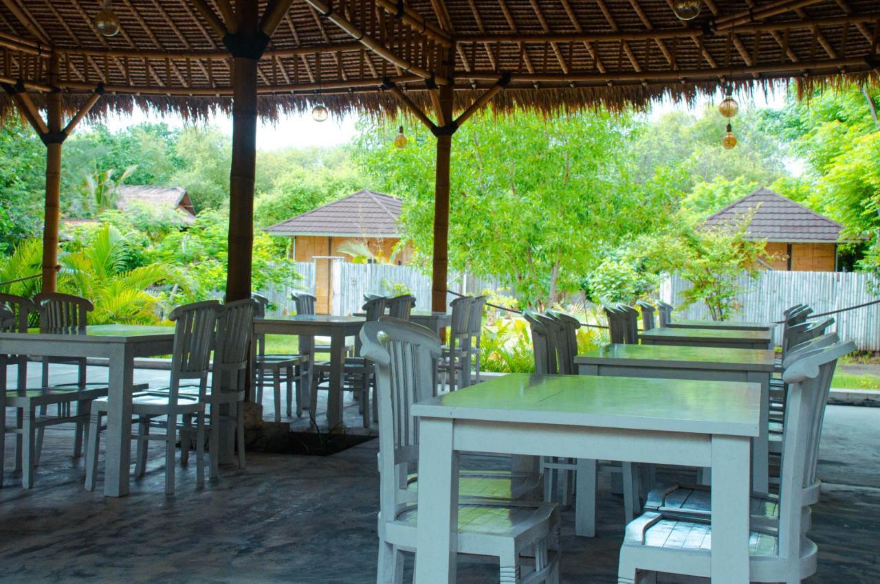 Villa Samalas Resort And Restaurant Gili Meno Buitenkant foto